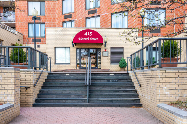 Observer Plaza in Hoboken, NJ - Building Photo - Building Photo