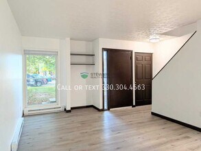 235 Engadine Ct in Sugarcreek, OH - Building Photo - Building Photo