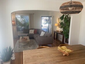 7518 Willoughby Ave in West Hollywood, CA - Building Photo - Building Photo
