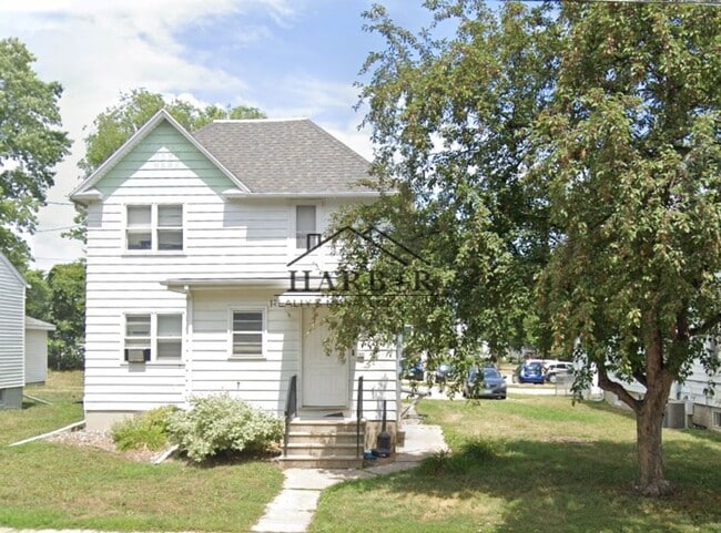 property at 23 8th St NW