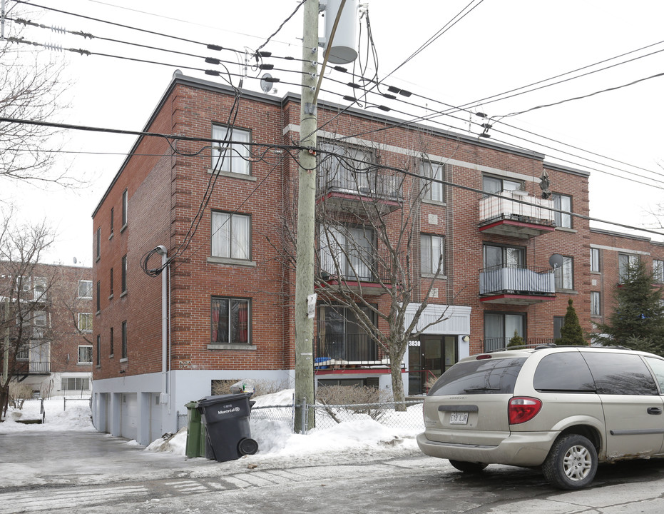 3830-3840 Barclay Av in Montréal, QC - Building Photo