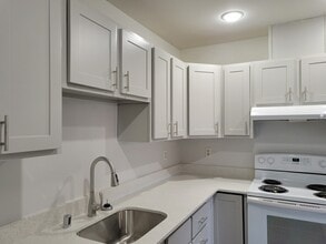 Mission View Flats in Wenatchee, WA - Foto de edificio - Building Photo
