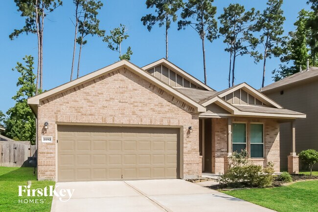 2092 Lost Timbers Dr in Conroe, TX - Building Photo - Building Photo