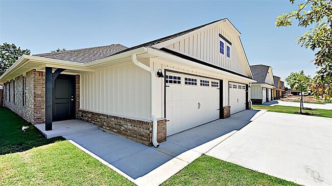 5007 Avion Ct in Oklahoma City, OK - Building Photo - Building Photo