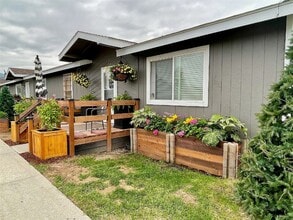 Welcome Way Apartments in Darby, MT - Foto de edificio - Building Photo