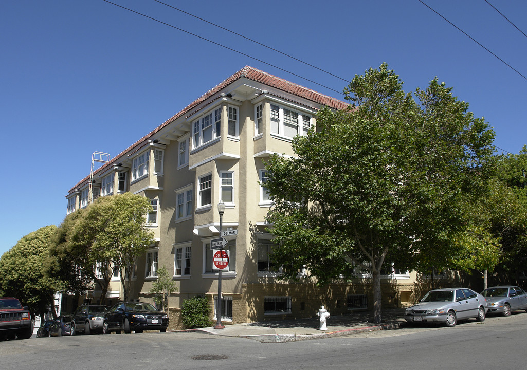 Casa Madrona in San Francisco, CA - Foto de edificio