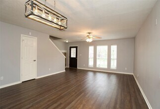 2419 Fox Water Dr in Spring, TX - Building Photo - Building Photo