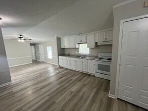 3301 Ogeechee Rd in Savannah, GA - Building Photo - Building Photo