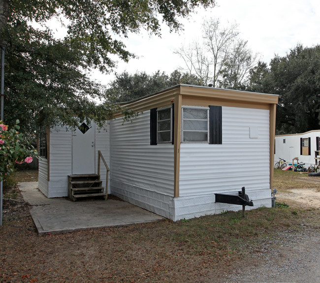 9825 Chandler St in Pensacola, FL - Building Photo - Building Photo