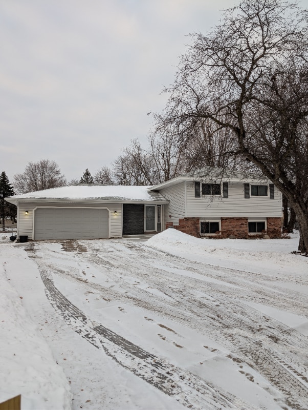 8381 5th St NE in Minneapolis, MN - Building Photo - Building Photo