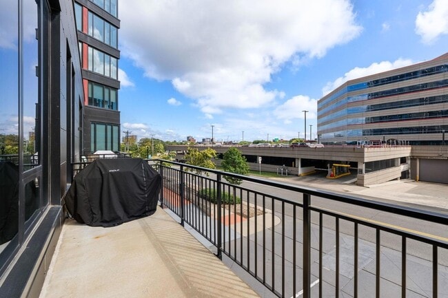 1240 S 2nd St in Minneapolis, MN - Building Photo - Building Photo