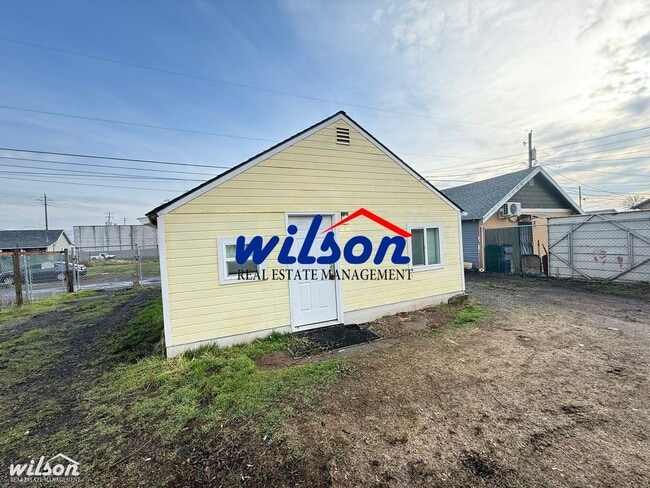 property at 311 N 4th Ave