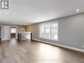 35 Innisbrook Dr in Wasaga Beach, ON - Building Photo - Building Photo