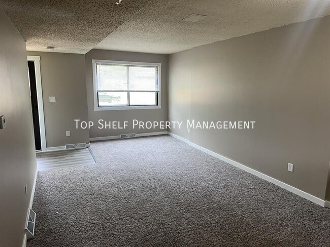 4209 E Ovid Ave in Des Moines, IA - Building Photo - Building Photo