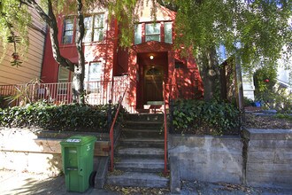 Noe Valley Apartments in San Francisco, CA - Building Photo - Building Photo