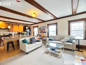 34 Bentley St in Boston, MA - Building Photo - Building Photo