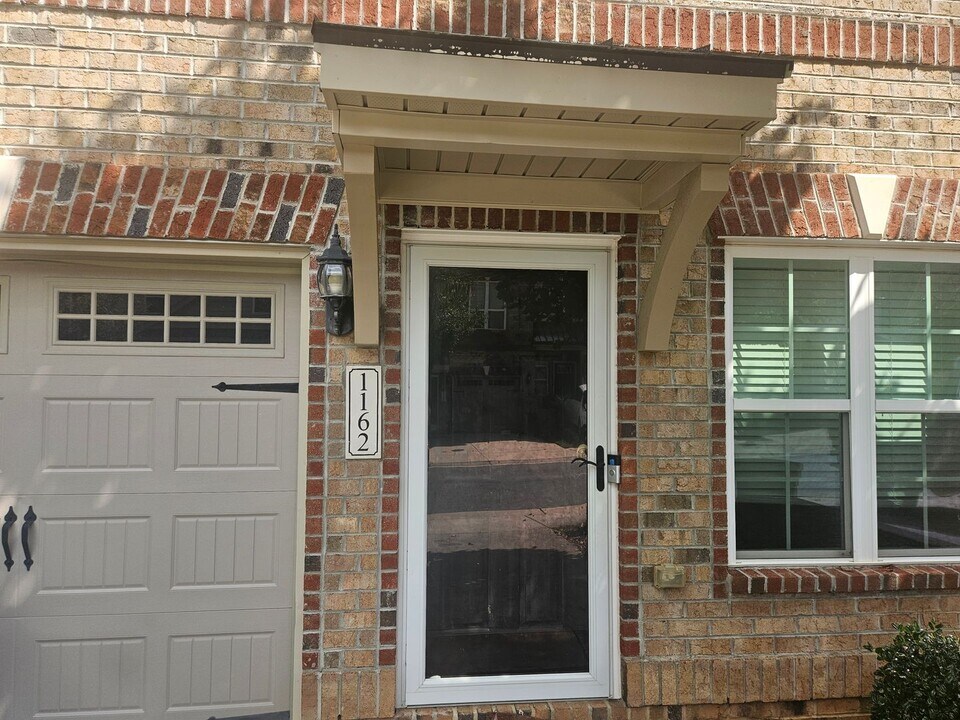 1162 Augustine Heights Dr in Winston-Salem, NC - Building Photo