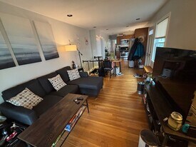 135 Nottinghill Rd in Boston, MA - Building Photo