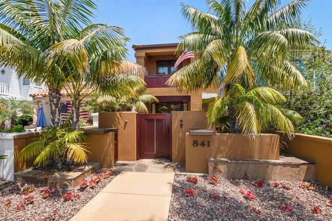 841 B Ave in Coronado, CA - Building Photo - Building Photo