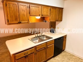 1750 Longfellow Dr in Conway, AR - Building Photo - Building Photo