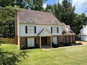 Welcome to your dream home in the heart of in Memphis, TN - Foto de edificio - Building Photo