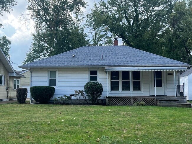 property at 2812 Midland Dr