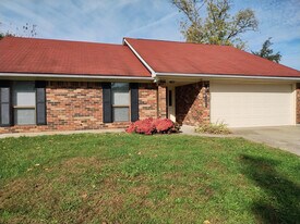 3201 Foxchase Ct in Lexington, KY - Building Photo