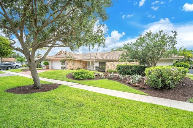 property at 6878 Entrada Pl