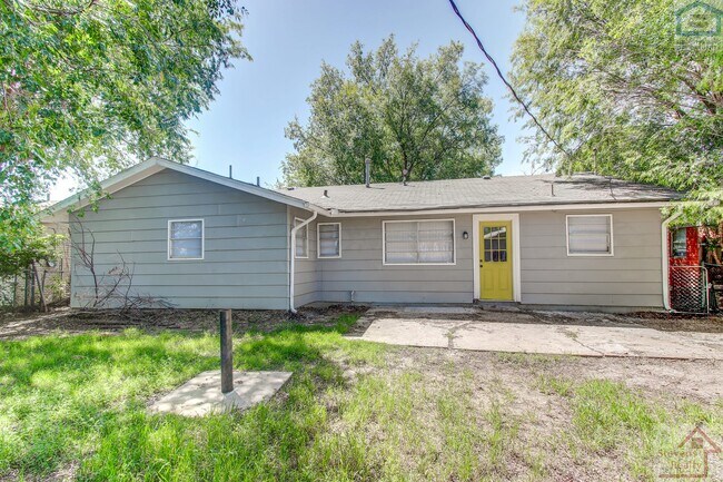 property at 4621 SW H Ave