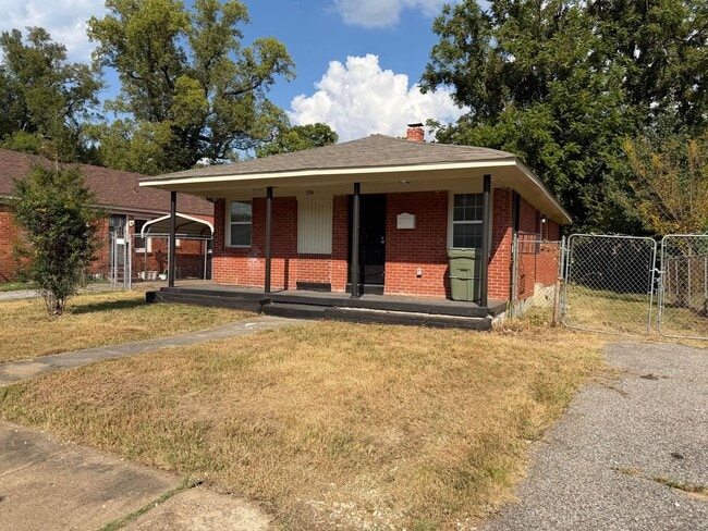 property at 961 Joseph Pl