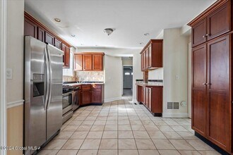 53 Beekman St in Saratoga Springs, NY - Building Photo - Building Photo