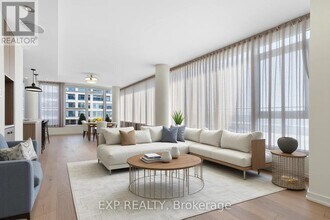324-2324 Laurier Ave W in Ottawa, ON - Building Photo - Building Photo