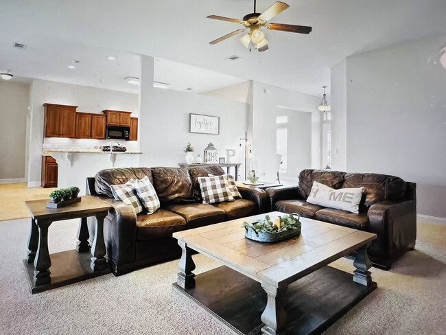 9722 Misty Meadow Ln in Navarre, FL - Building Photo - Building Photo