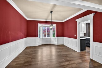 4136 NE 22nd St in Renton, WA - Building Photo - Building Photo