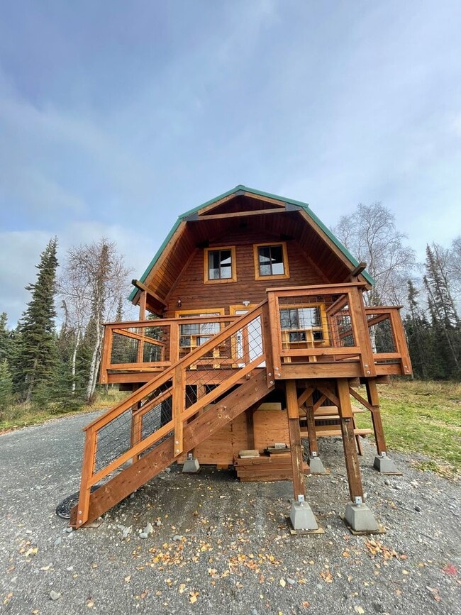 37332 Araoz St in Soldotna, AK - Building Photo - Building Photo