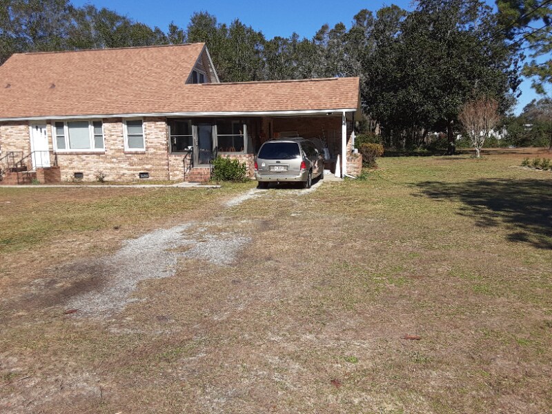 126 W Hope Dr in Pensacola, FL - Building Photo