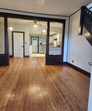 43 1st St in Thomas, WV - Foto de edificio - Building Photo