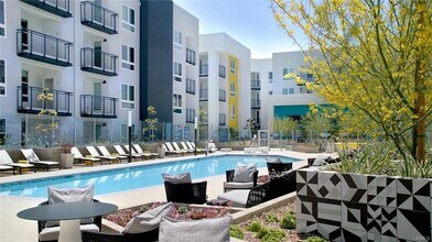 19535w Nordhoff St in Los Angeles, CA - Building Photo - Building Photo