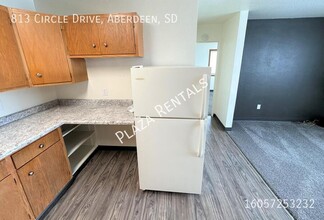 2103 4th Ave SE in Aberdeen, SD - Building Photo - Building Photo