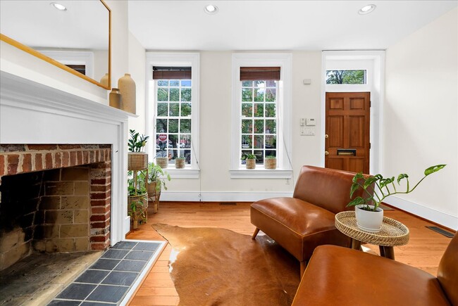 656 Washington Blvd in Baltimore, MD - Foto de edificio - Building Photo