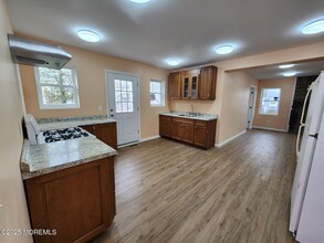 40 Twilight Ave in Keansburg, NJ - Building Photo - Building Photo
