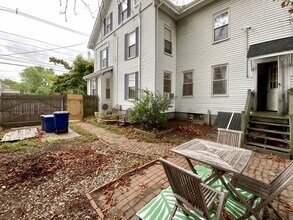 7 Bartlett Ave in Arlington, MA - Building Photo - Building Photo