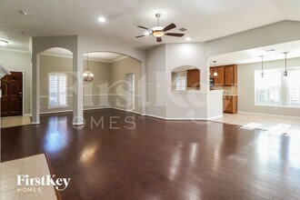 27 S Misty Canyon Pl in Conroe, TX - Building Photo - Building Photo
