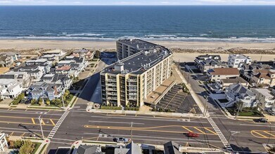 2700 Atlantic Ave in Longport, NJ - Foto de edificio - Building Photo