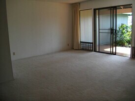 98-1710 Ka?ahumanu St in Pearl City, HI - Building Photo