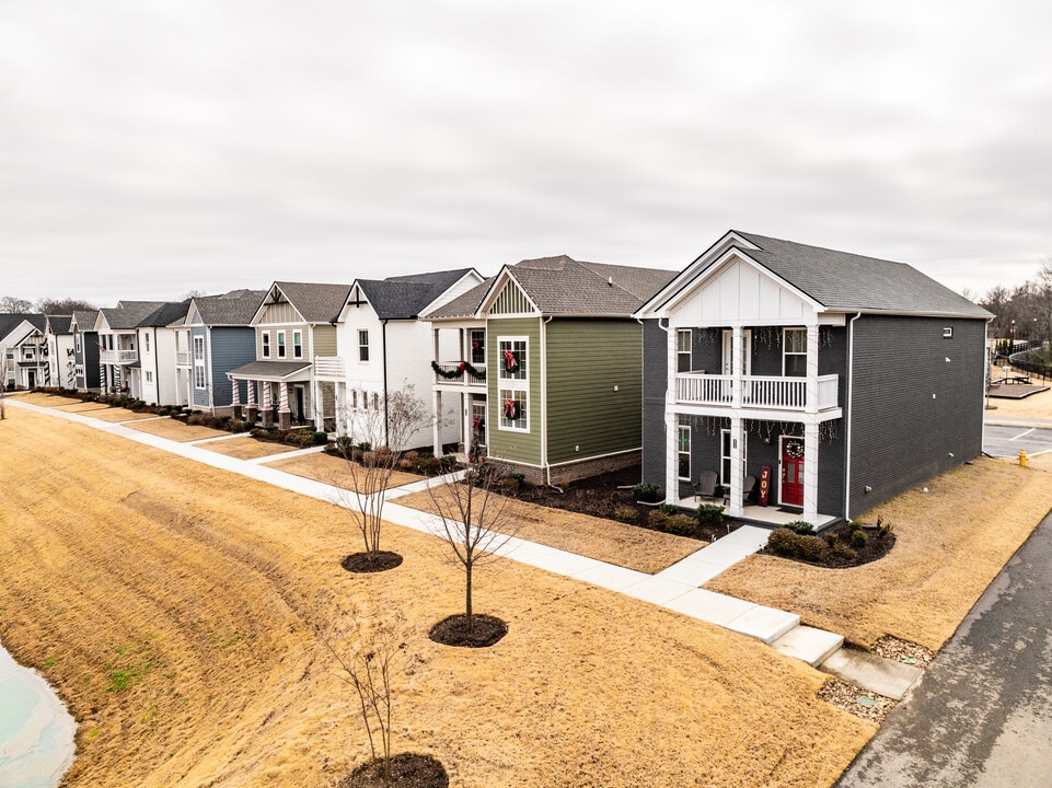 Anderson Park in Hendersonville, TN - Building Photo