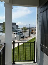 1033 N Canvasback Dr in Lehi, UT - Building Photo - Building Photo