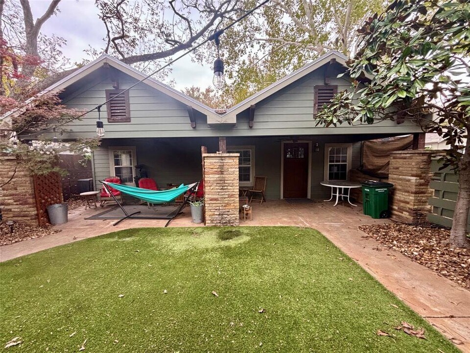 4214 Bellvue Ave in Austin, TX - Building Photo