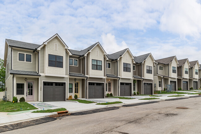 Noble Place Townhomes in Nashville, TN - Building Photo - Building Photo