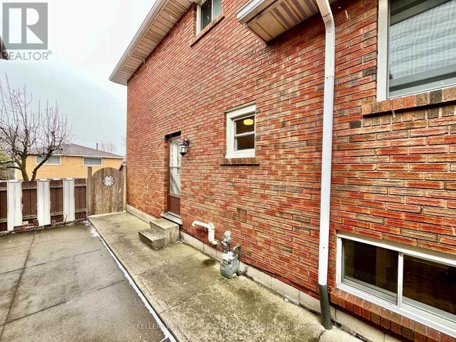 39 Lisgar Ct in Hamilton, ON - Building Photo - Building Photo